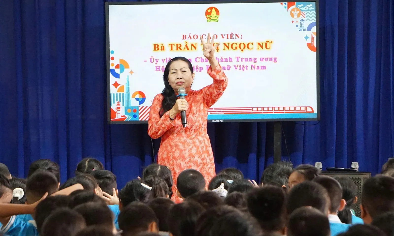 Bẫy tín dụng đen và lừa đảo trên không gian mạng 
