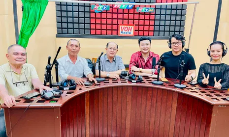 Nghệ sĩ Hoàng Việt Trang - Từ vai kép mùi đến những vai kép độc
