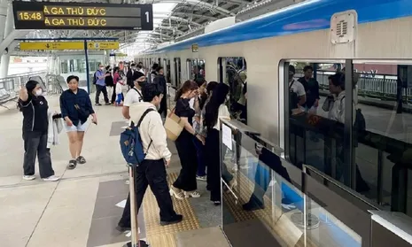 Đề xuất thêm nhiều giải pháp thúc đẩy người dân sử dụng phương tiện giao thông xanh
