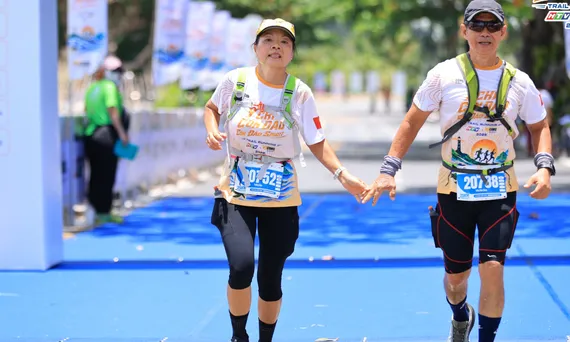Giao lưu đôi VĐV U70 Tường Hoa - Văn Chức với thử thách Ý chí Côn Đảo