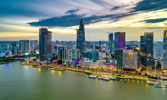 Việt Nam được dự báo dẫn đầu tăng trưởng trong 6 nền kinh tế lớn Đông Nam Á