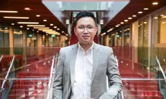 Vì sao Việt Nam không cần trở thành “Singapore thứ hai” trong cuộc đua tài chính số?