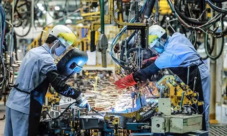 Ngành sản xuất Việt Nam giữ đà tăng trưởng dù tốc độ chậm lại trong tháng 9