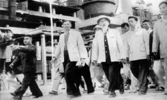 Bác Hồ với doanh nhân