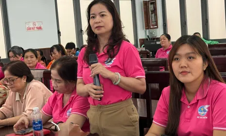 Phụ nữ khởi nghiệp thời số: Từ sạp hàng truyền thống đến gian hàng trực tuyến