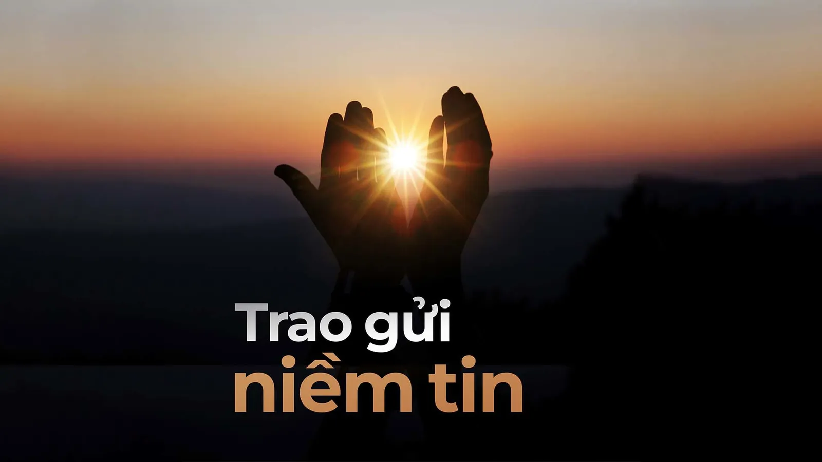 Hành trình tự tìm lại chính mình của cô gái không may mắc bệnh lạ.