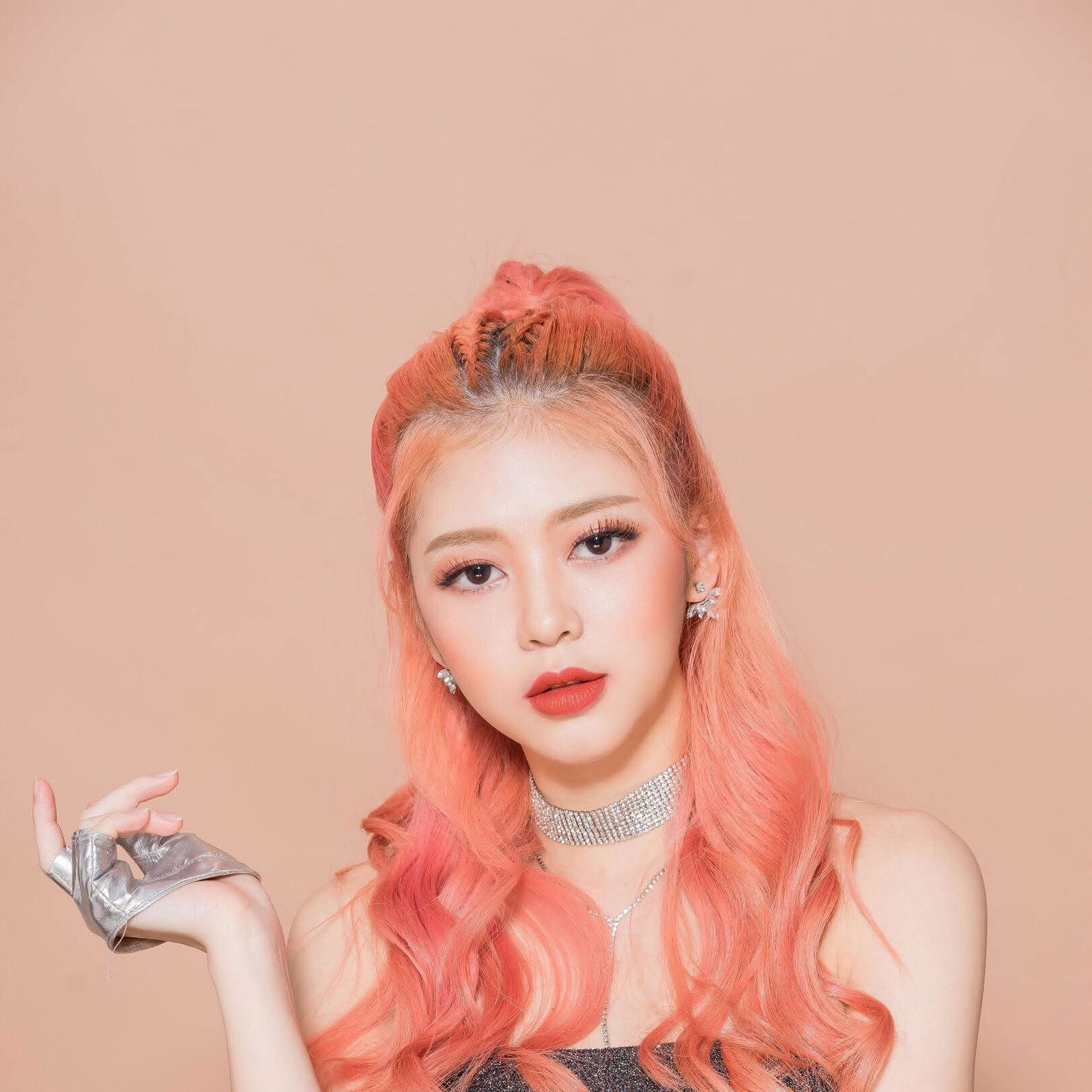 Liz Kim Cương