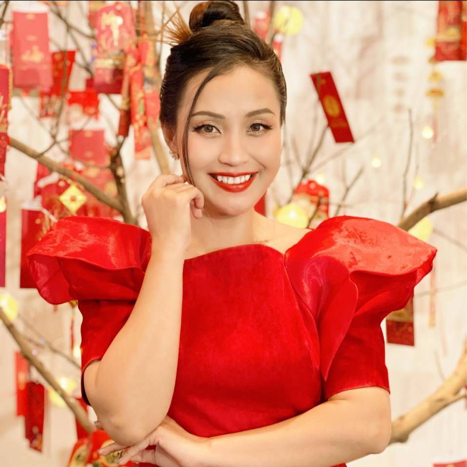 MC Khánh Ly