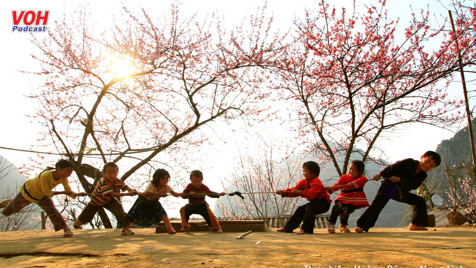 Tìm hiểu tháng ba mùa hoa gạo và các trò chơi truyền thống của nước ta